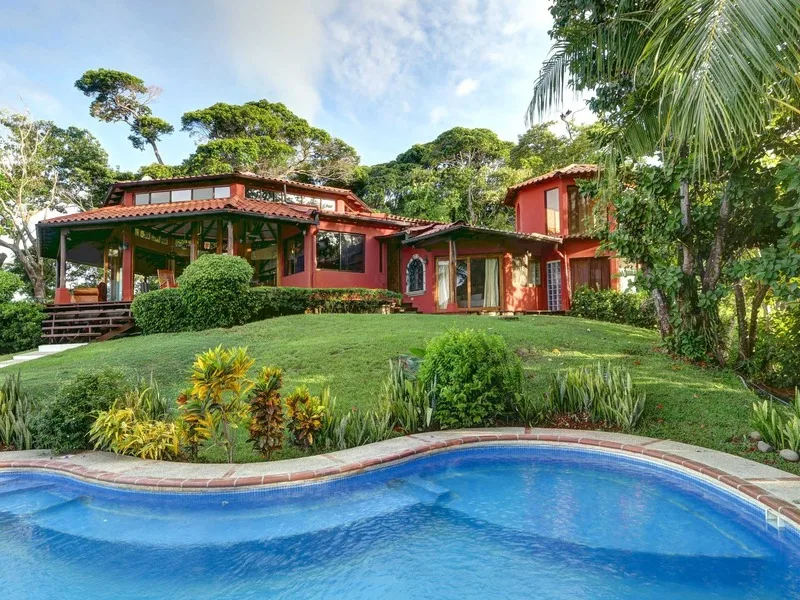 4 bed Single Family Homes For Sale in Dominical, Puntarenas - 1