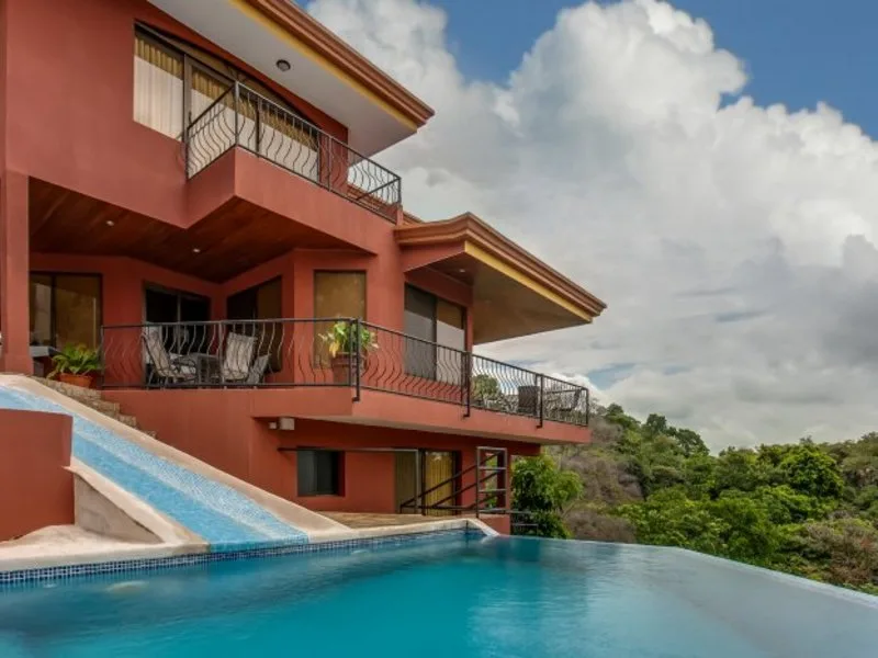 6 bed Single Family Homes For Sale in Manuel Antonio, Puntarenas - 1